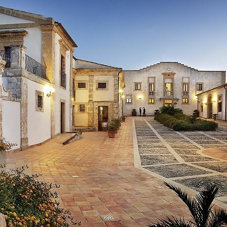 Hotel Villa Favorita نوتو المظهر الخارجي الصورة